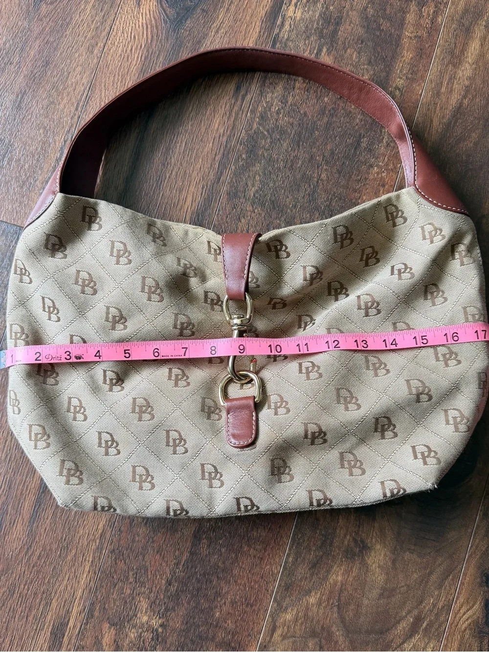 Dooney & Bourke very good